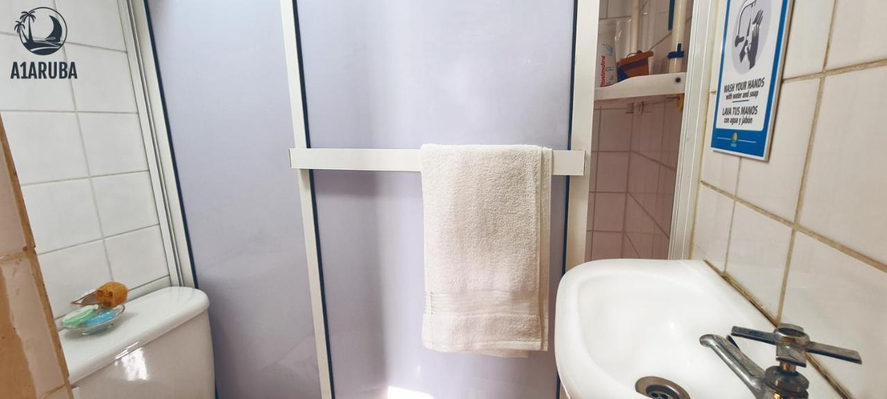 A1 Apartments Aruba Oranjestad Luaran gambar